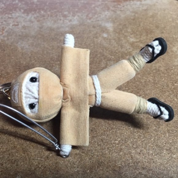 TWO Ninja String Doll Keychain Toys w/Swords Tan/Brown 2.5" x 3" NEW - Picture 13 of 16